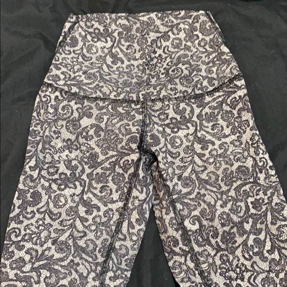 Lululemon leggings